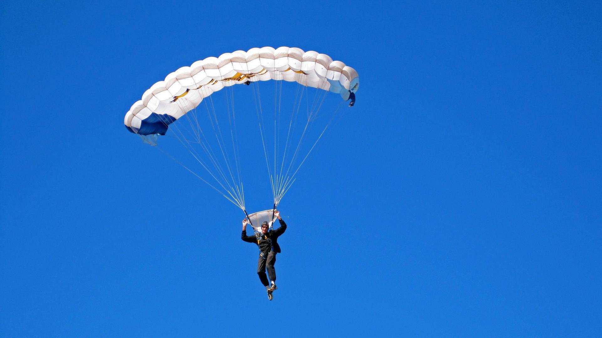 “青少年足球公益推广在边远地区掀起高潮”,青少年公益足球计划