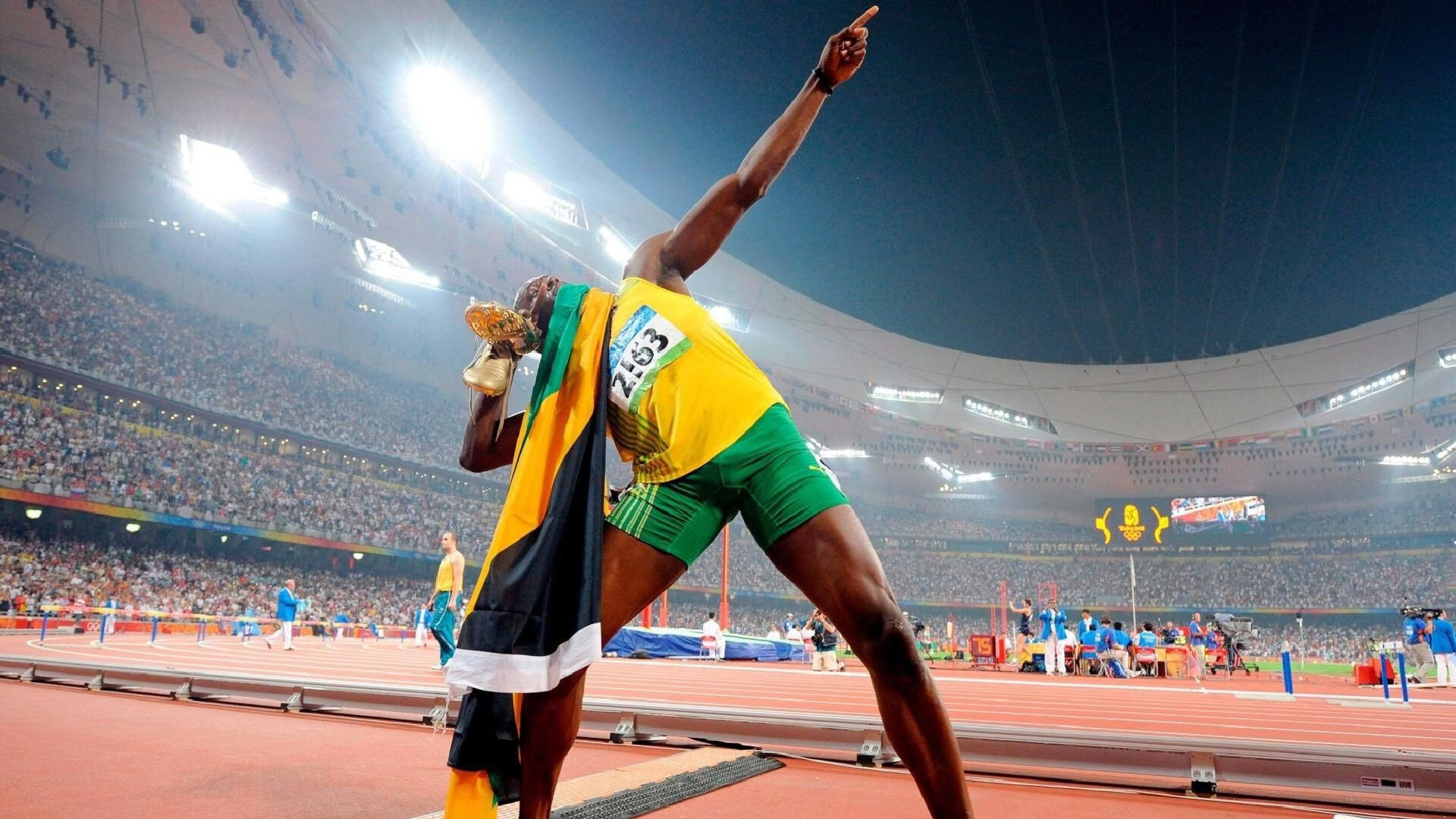 红军英勇作战，击败对手赢得胜利，英勇的红军战士粉碎了敌人的猖狂进攻